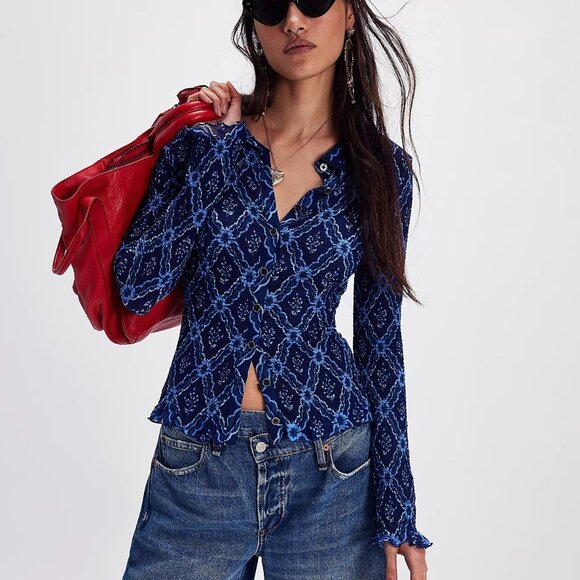 NWOT Free People Caught a Feeling Top - Picture 1 of 6